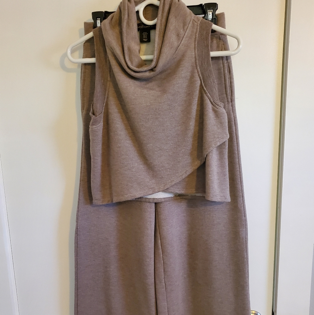 House of Harlow 1960 Taupe Cowl Neck Short Top With Wide Leg Sweatpants